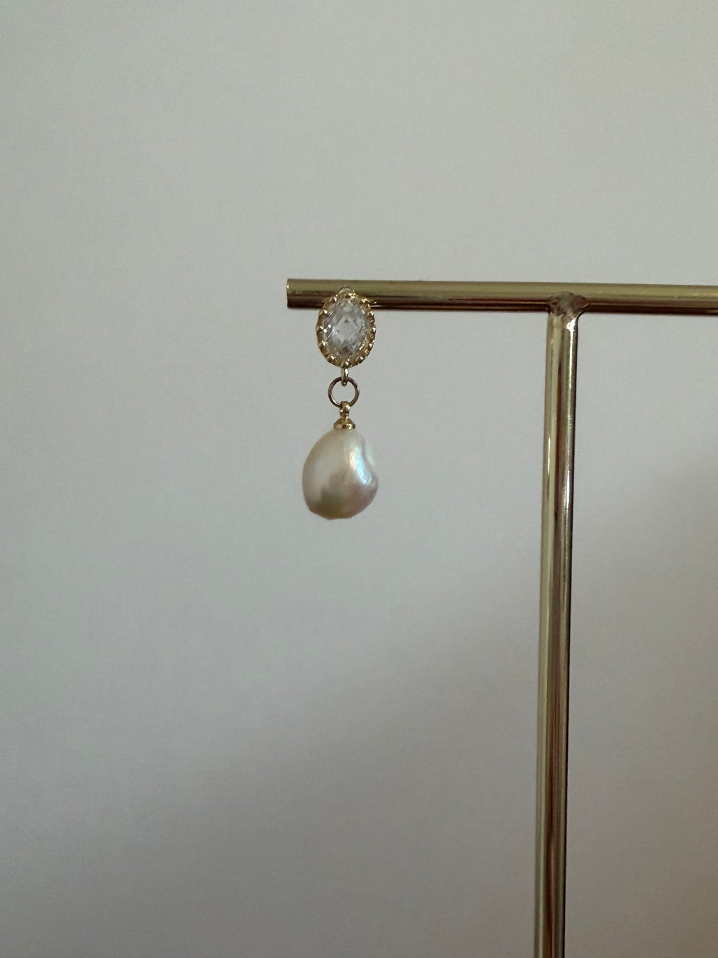 Pearly diamond