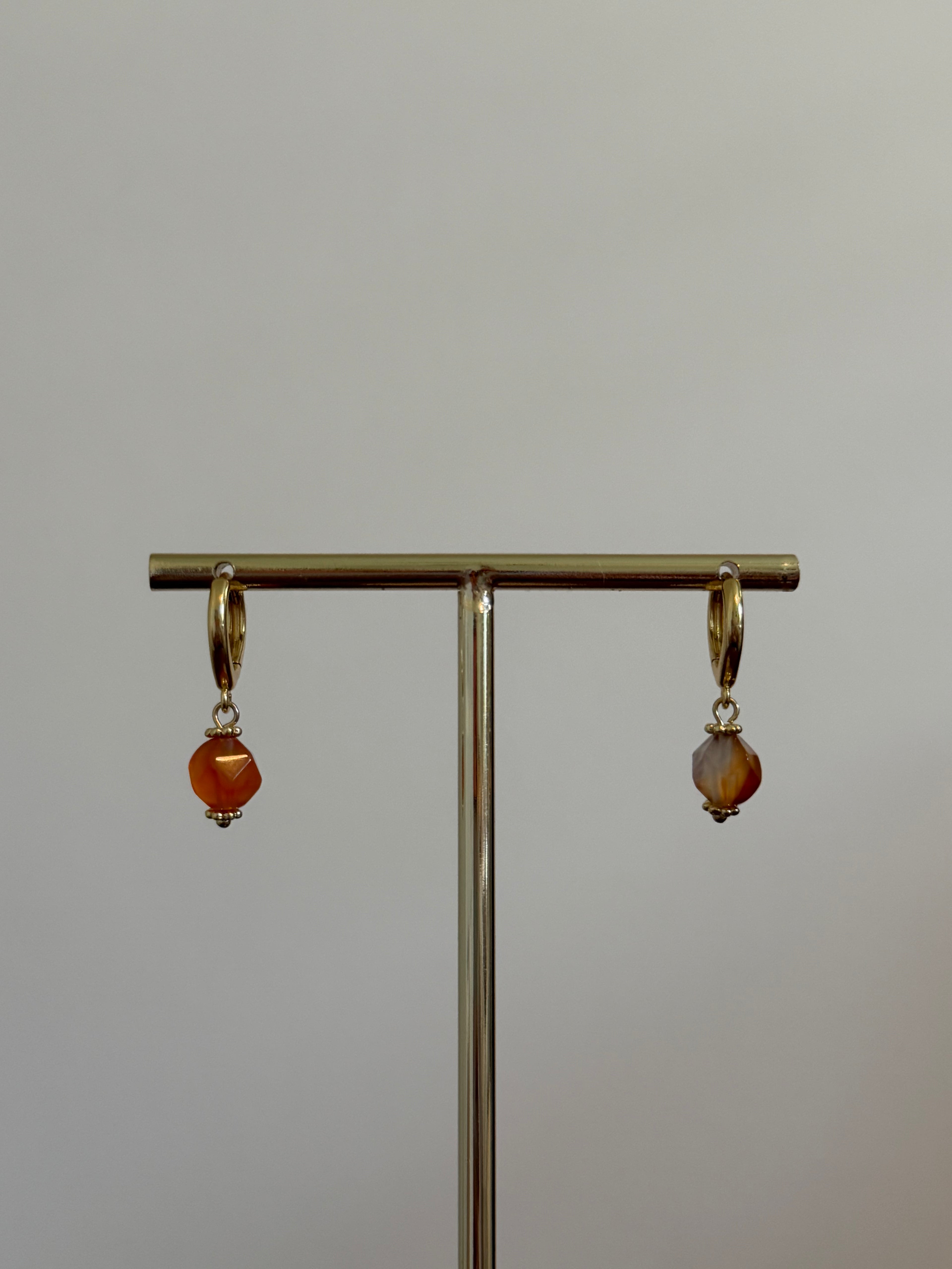 Carnelian drops